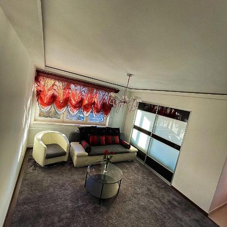 ראדום Luxury Red Apartment By Marta מראה חיצוני תמונה
