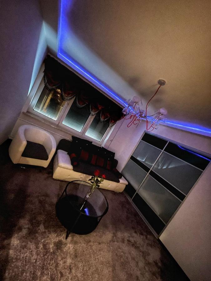 ראדום Luxury Red Apartment By Marta מראה חיצוני תמונה